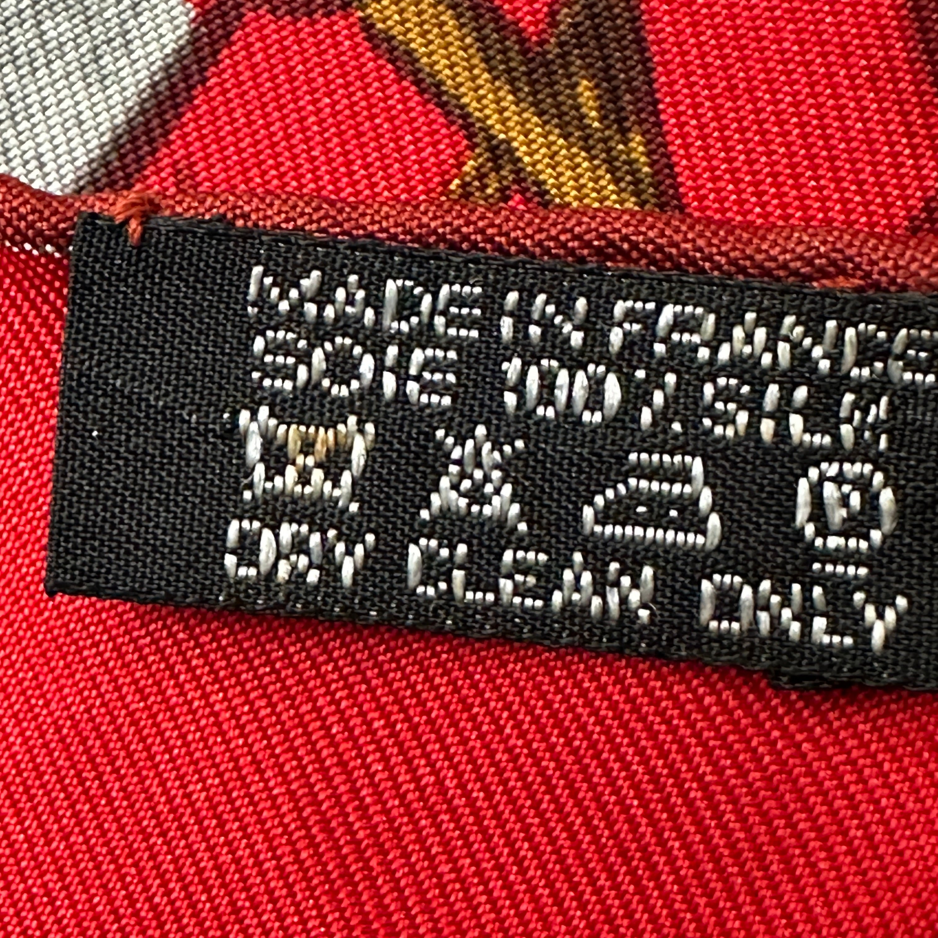 etiquette de composition foulard en 100% soie fabrique en france