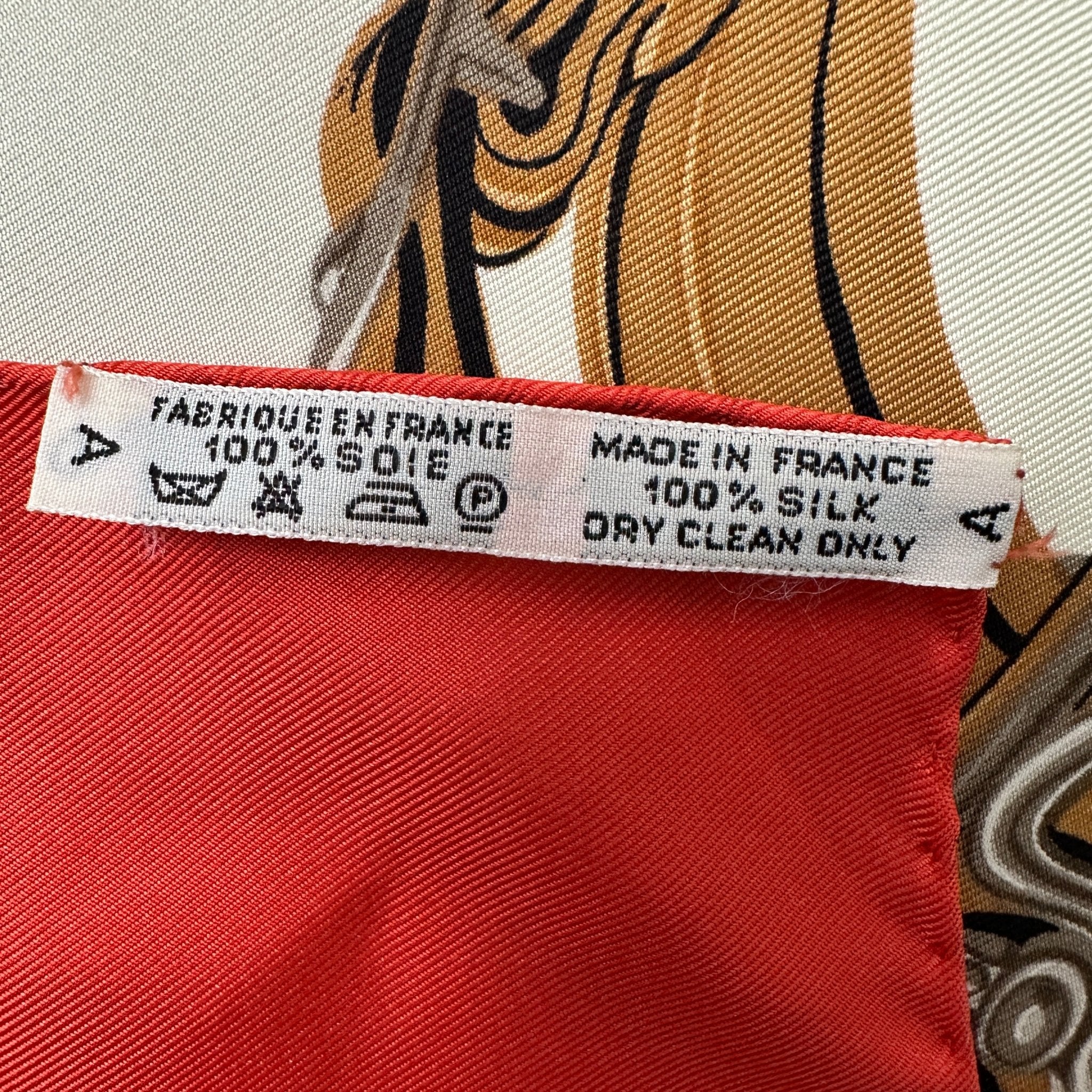 Brides de gala - FOULARD HERMES 90 CM - Carré Society