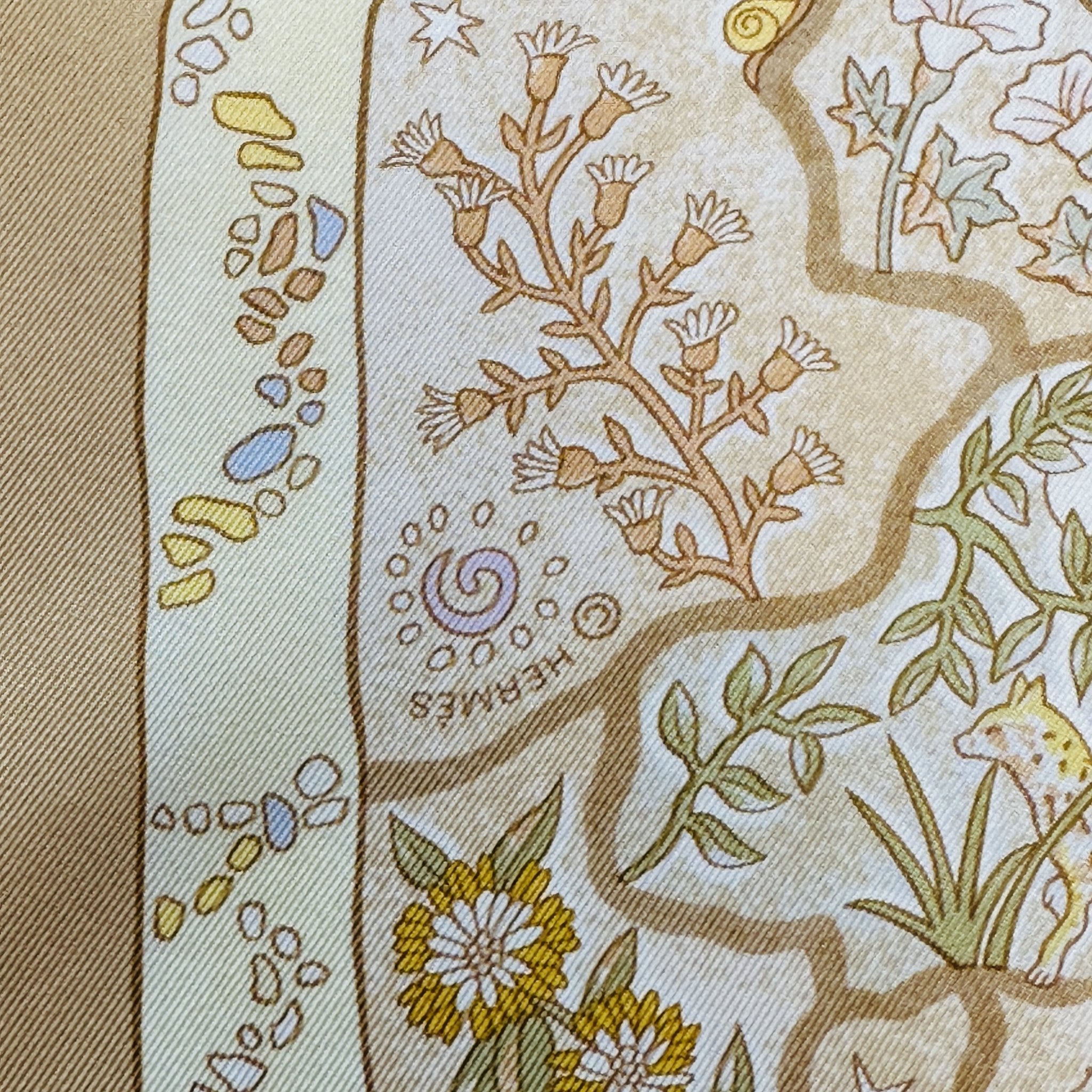 logo copyright hermes