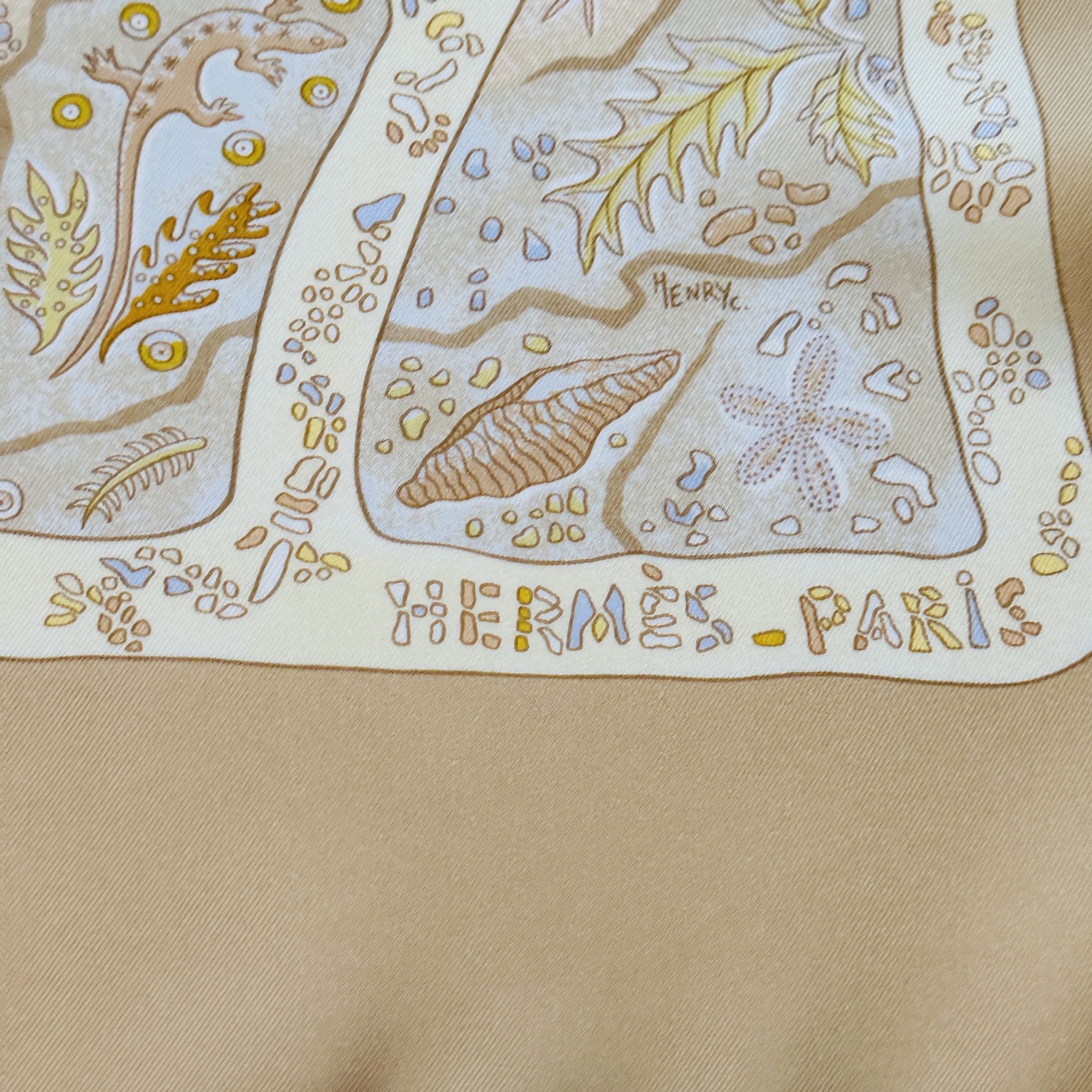 signature hermes paris