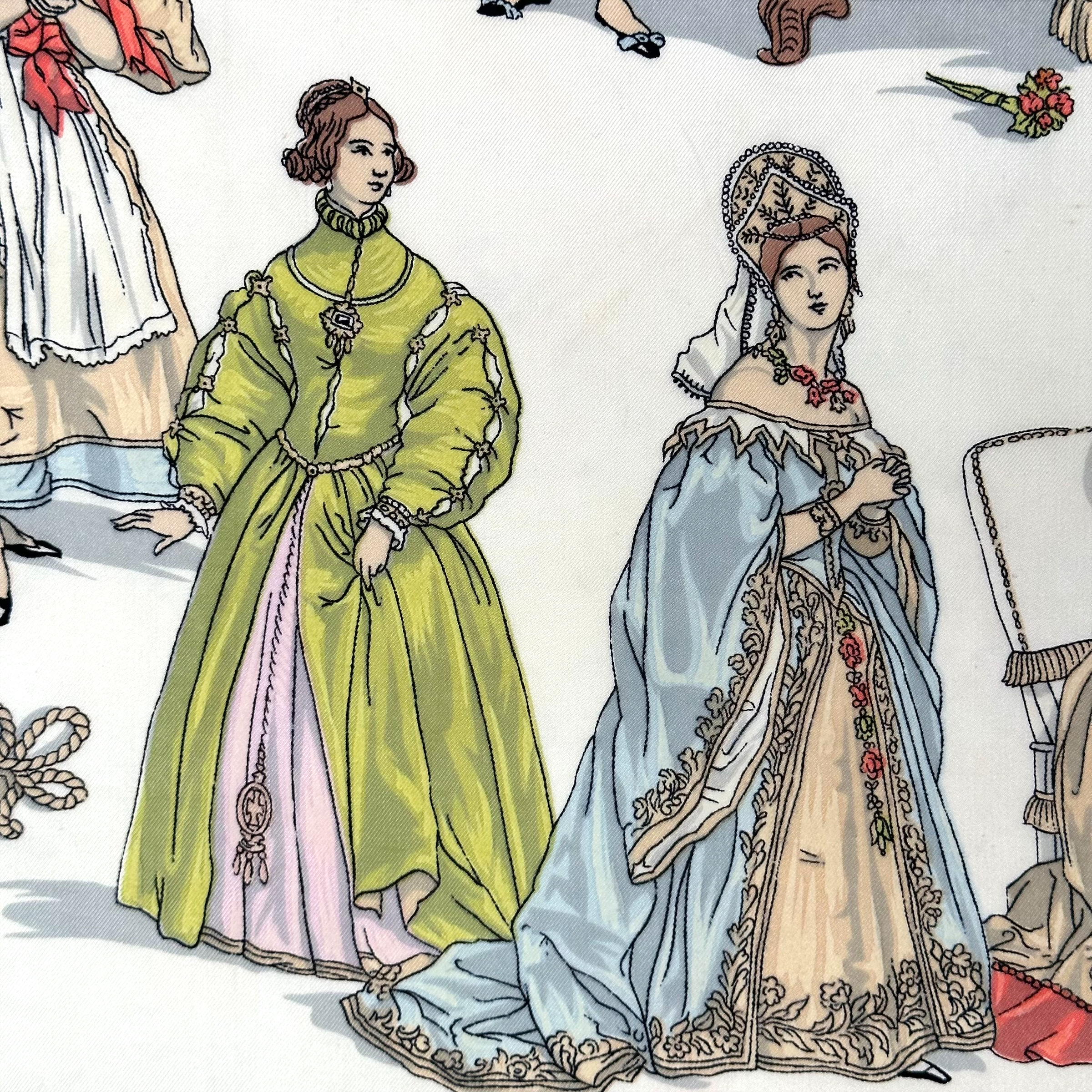 Costumes de dames - FOULARD HERMES 90CM