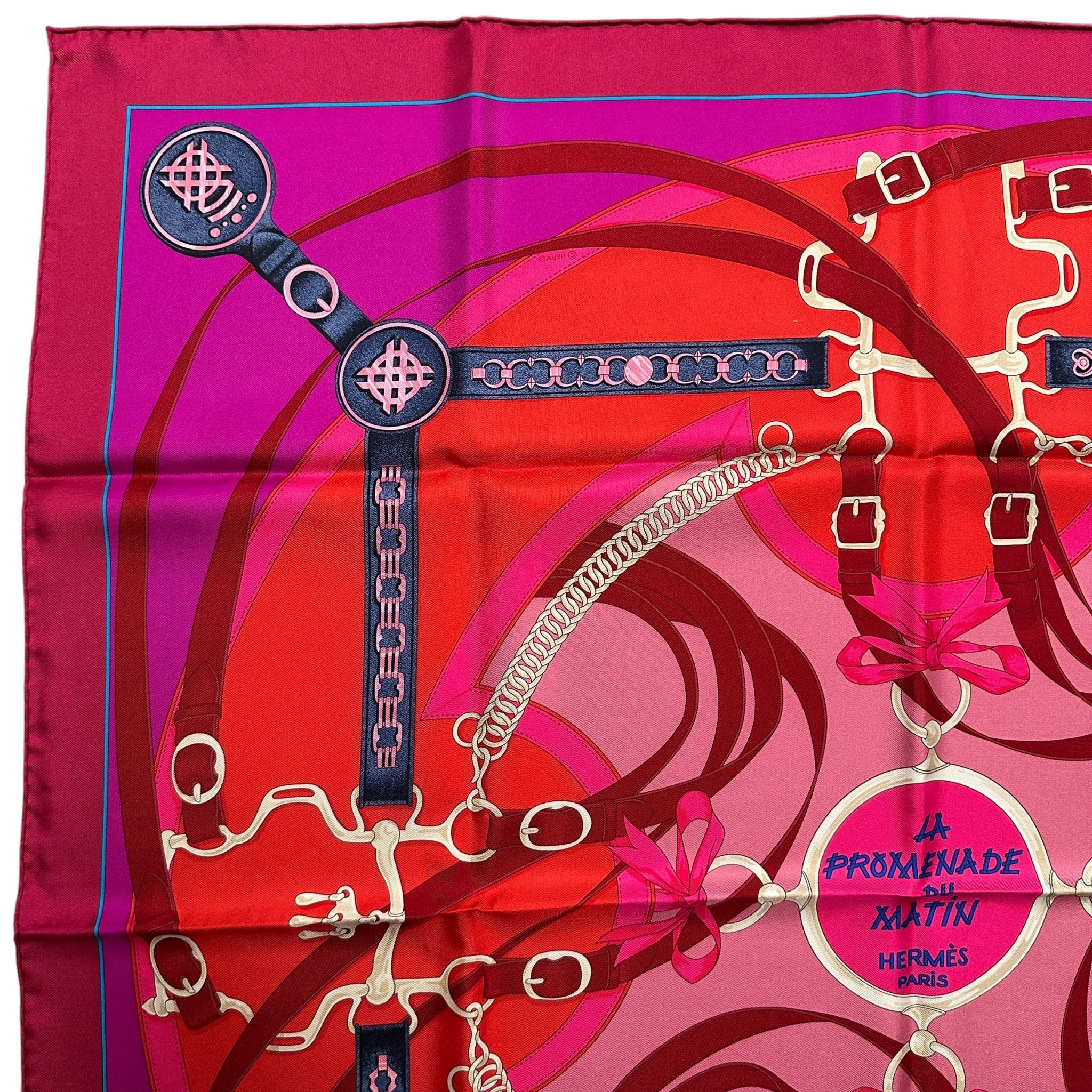 foulard hermes carre en soie la promenade du matin dessin de brides