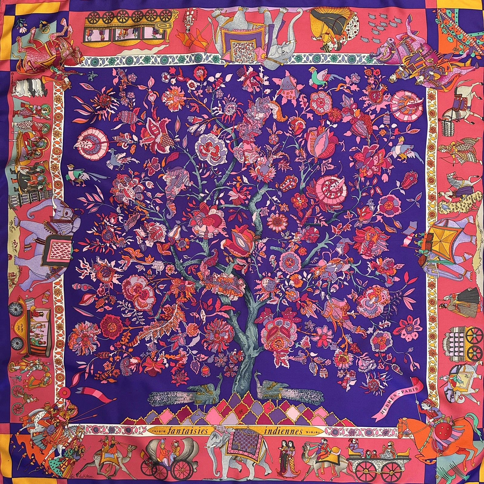 carré hermès rose violet et orange intitulé fantaisies indiennes