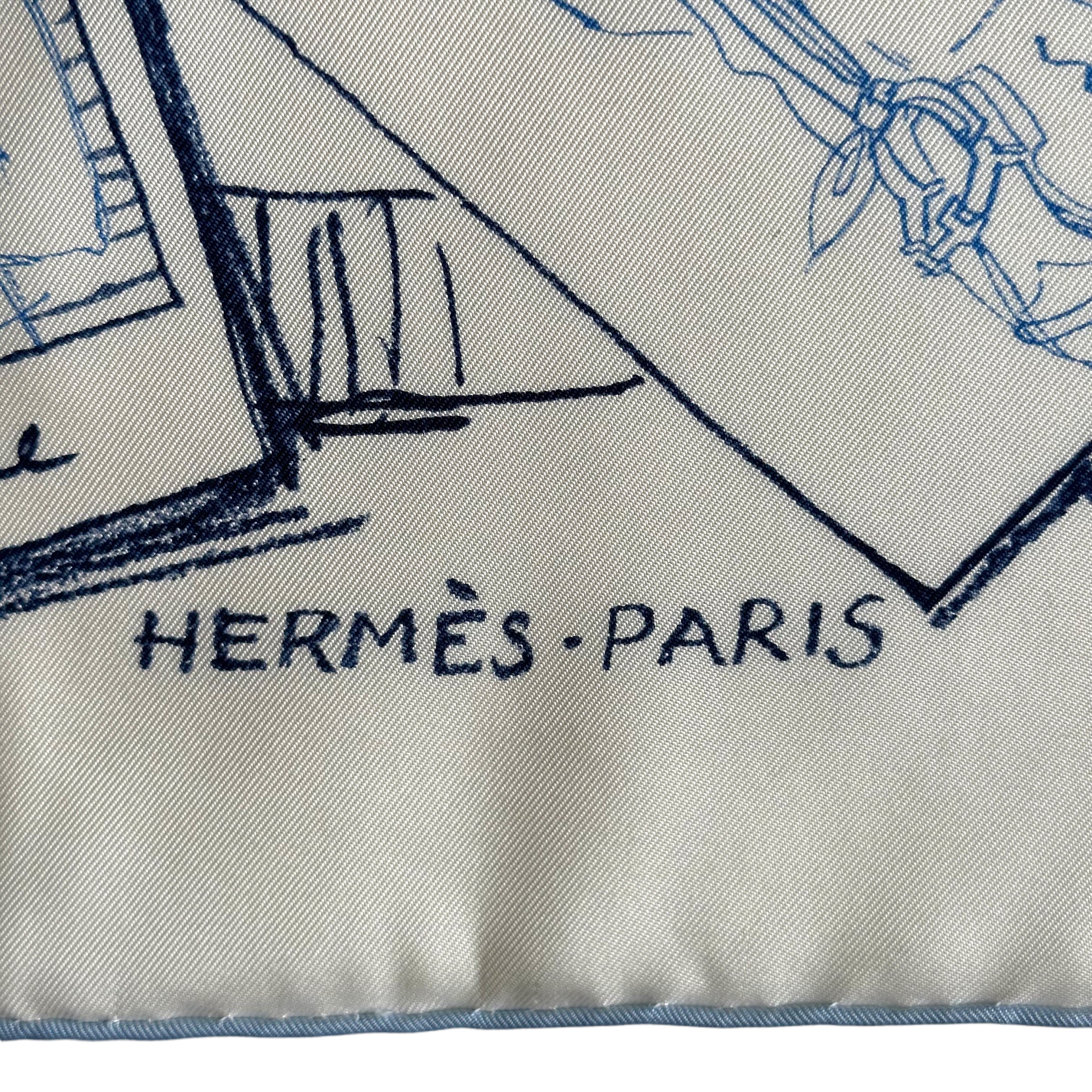 Instructions sur l'art de nouer et porter votre carré Hermès - FOULARD HERMES 70 cm