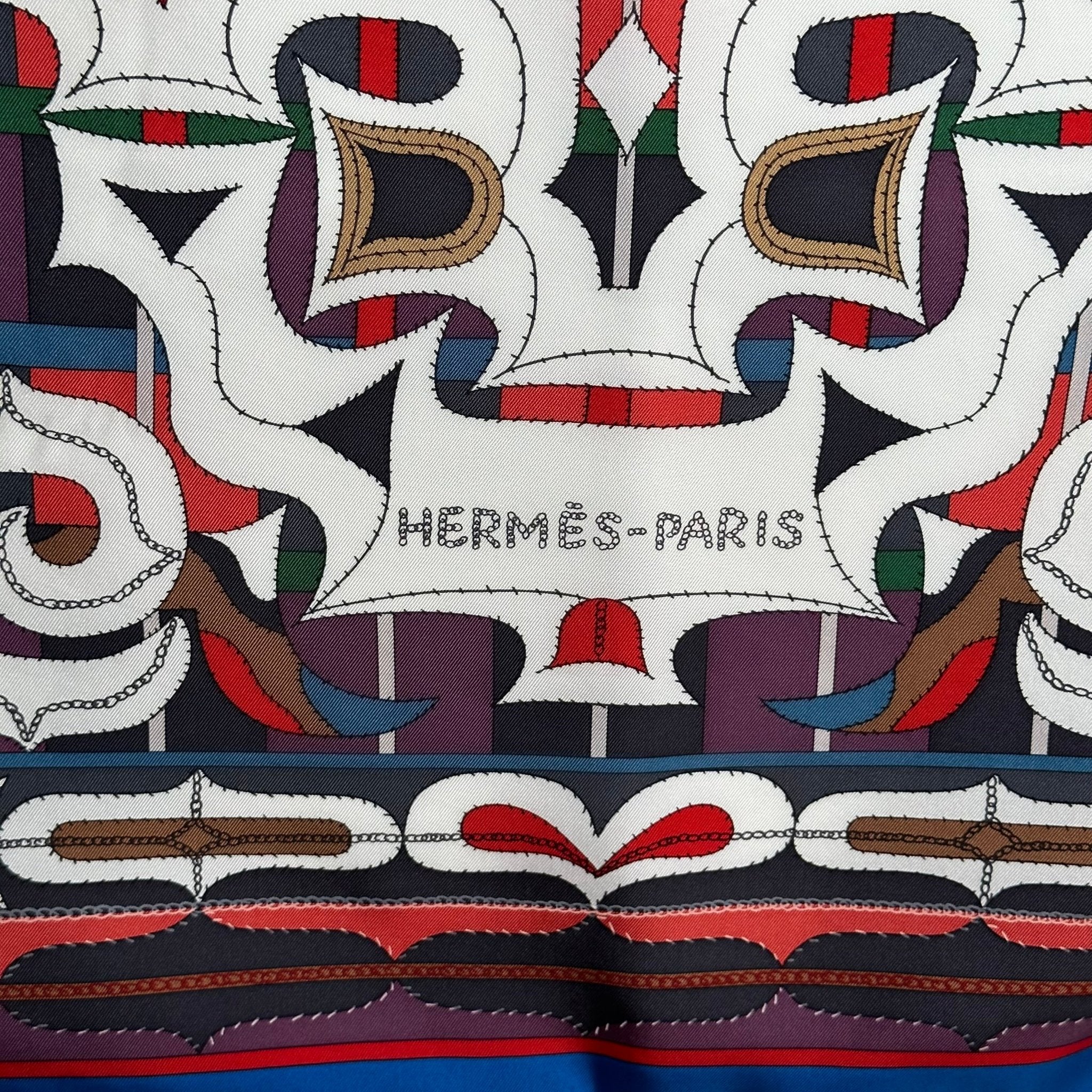 Esprit Aïnou - FOULARD HERMES 90CM - Carré Society