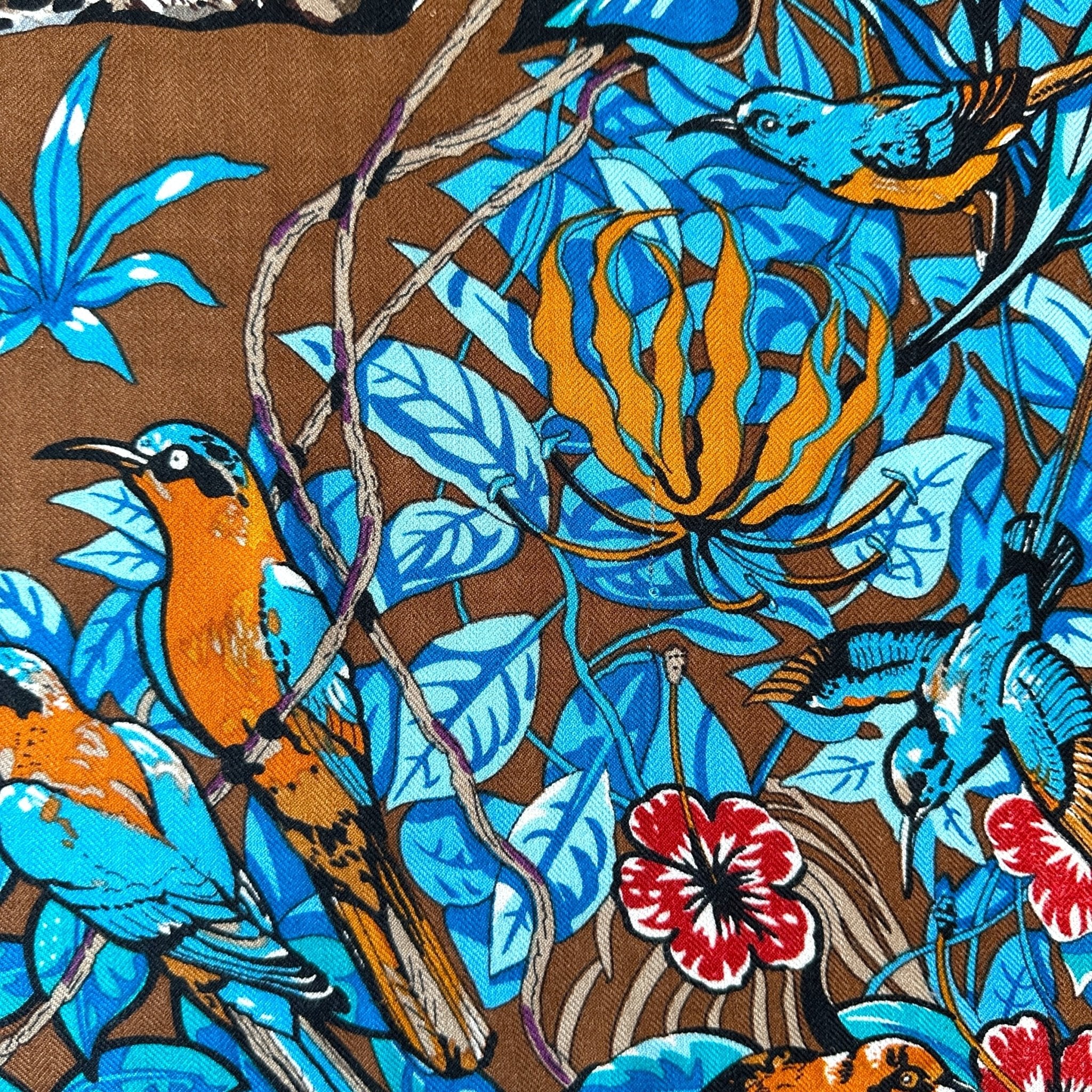 détail du dessin motifs d'oiseaux