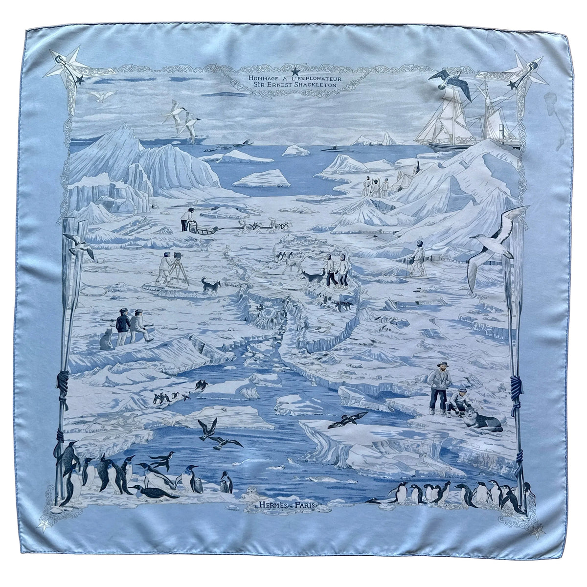 Carré Hermès Hommage à Shackleton Zoé Pauwels 90 cm soie, vue d'ensemble coloris bleu ciel