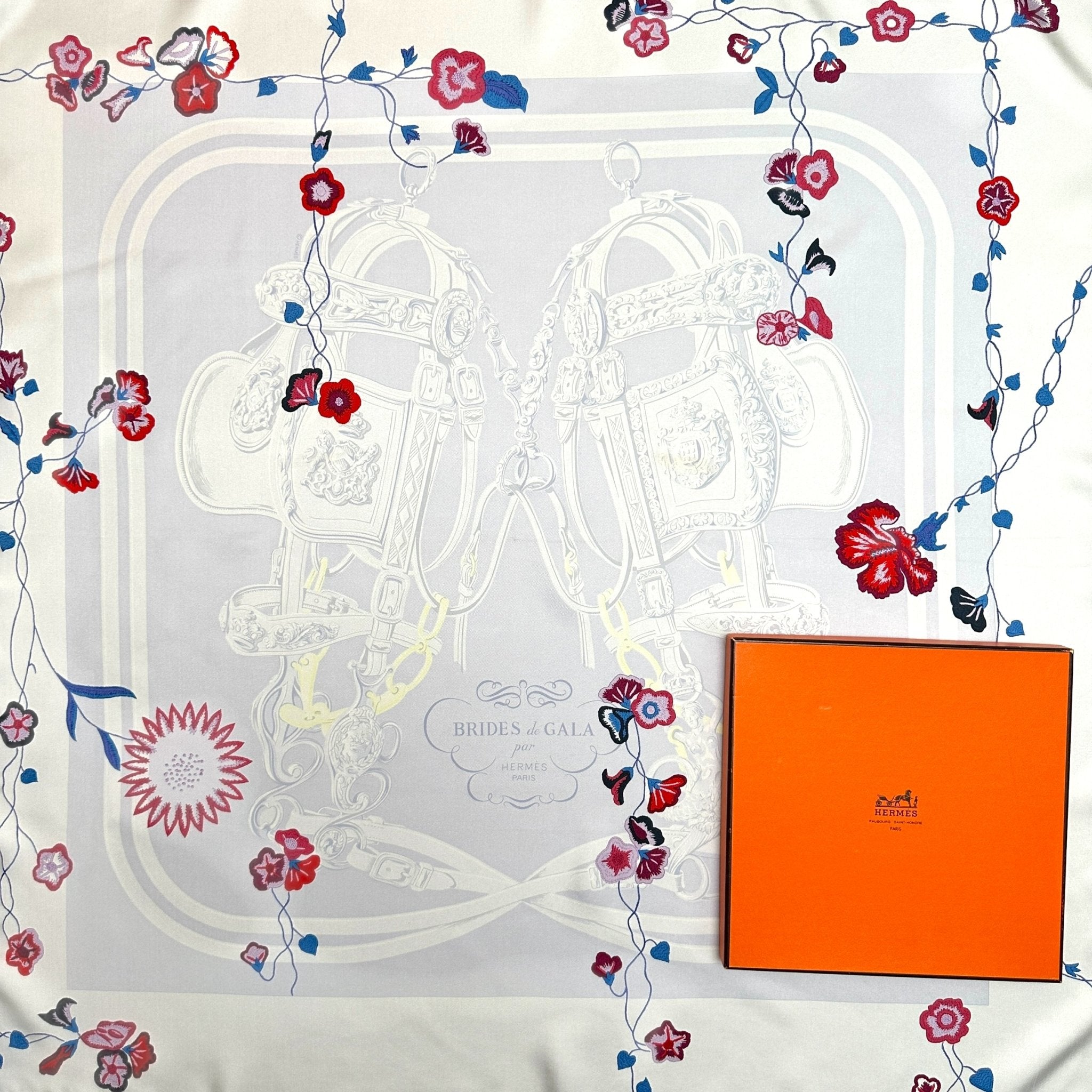 foulard hermes de collection  brides fleuries