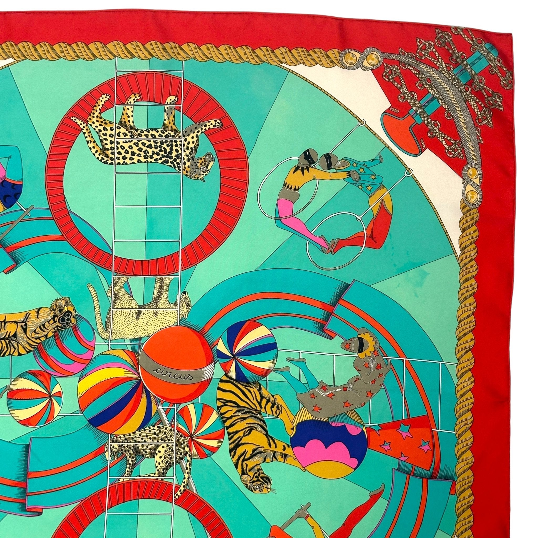 foulard hermes d'occasion circus par annie faivre en bon etat 