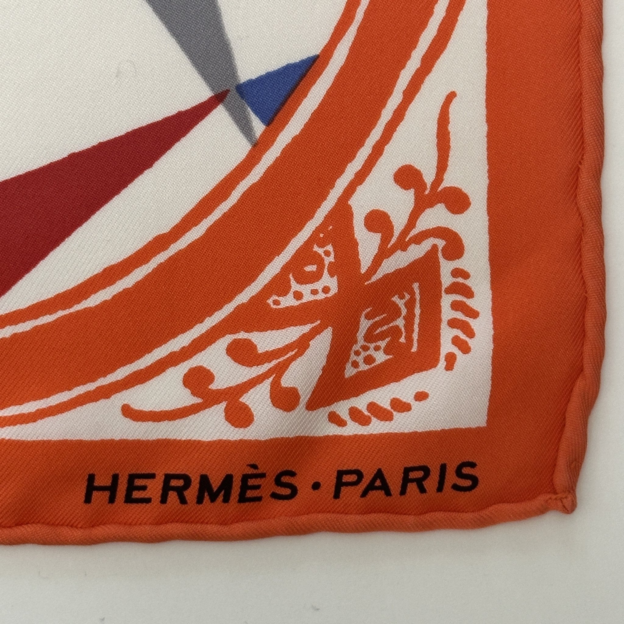 signature Hermès Paris 