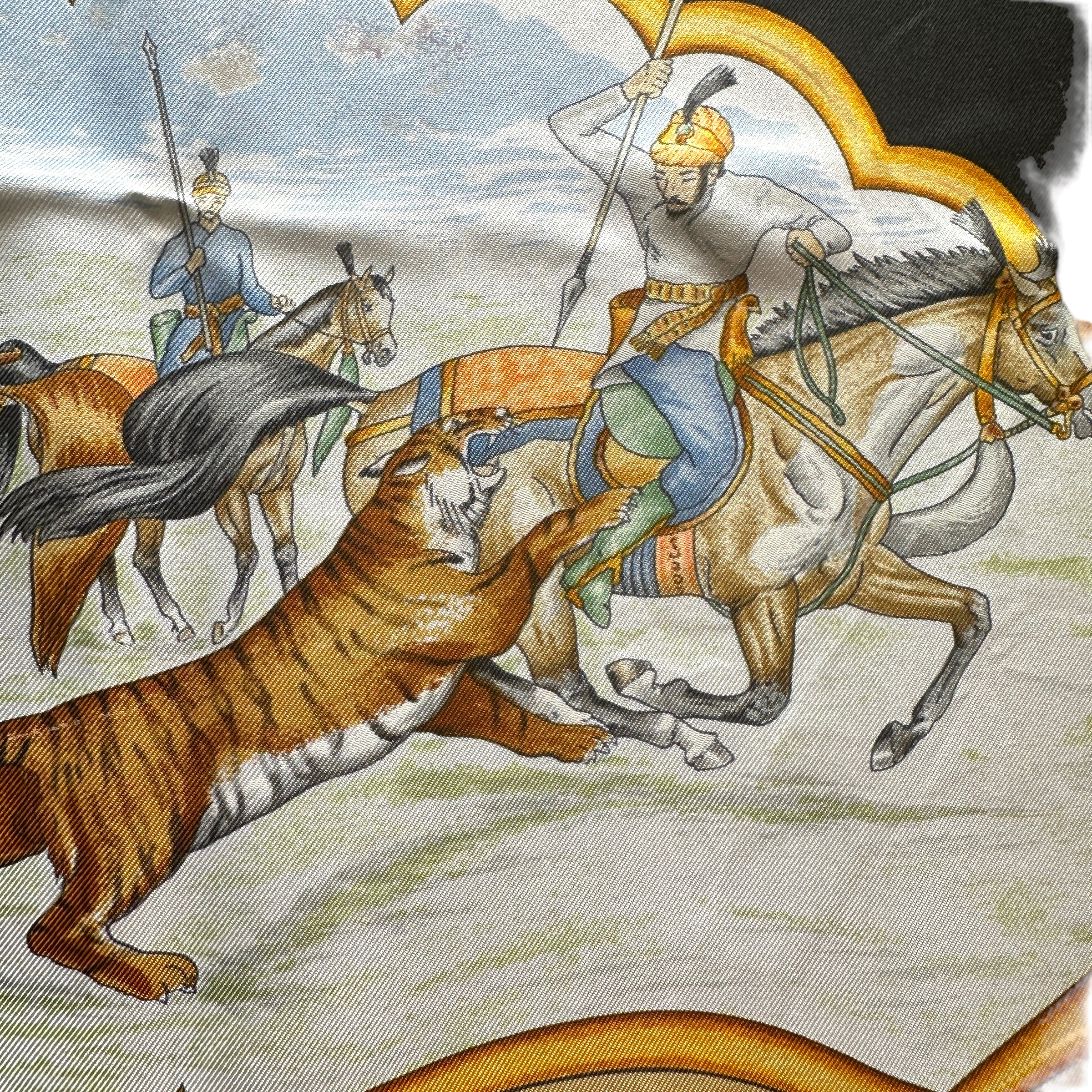 foulard-hermes-les-chevaux-des-moghols-dessin-de-tigre
