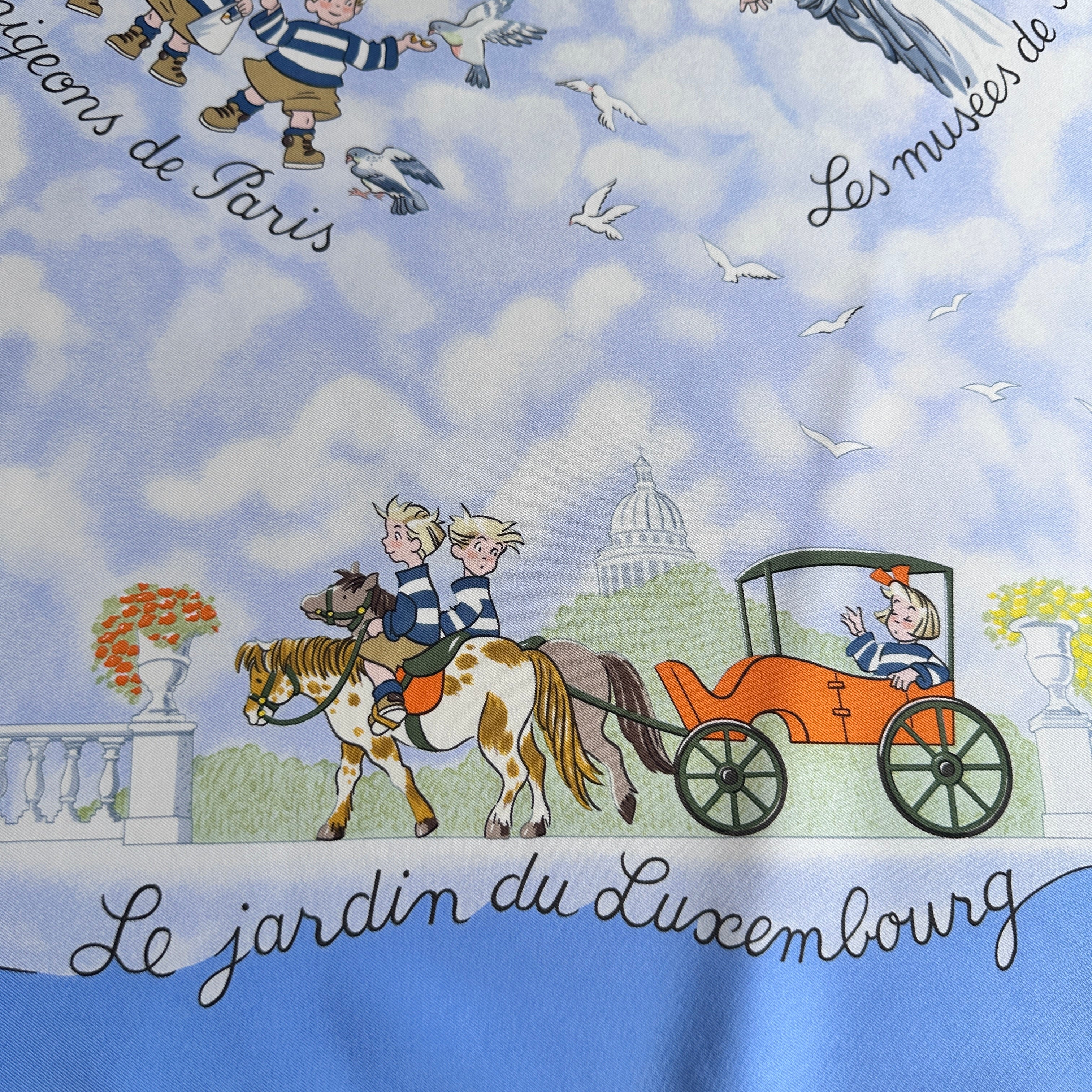 Foulard Hermès Les Triplés 90cm – Nicole Lambert (2004) – Neuf Box