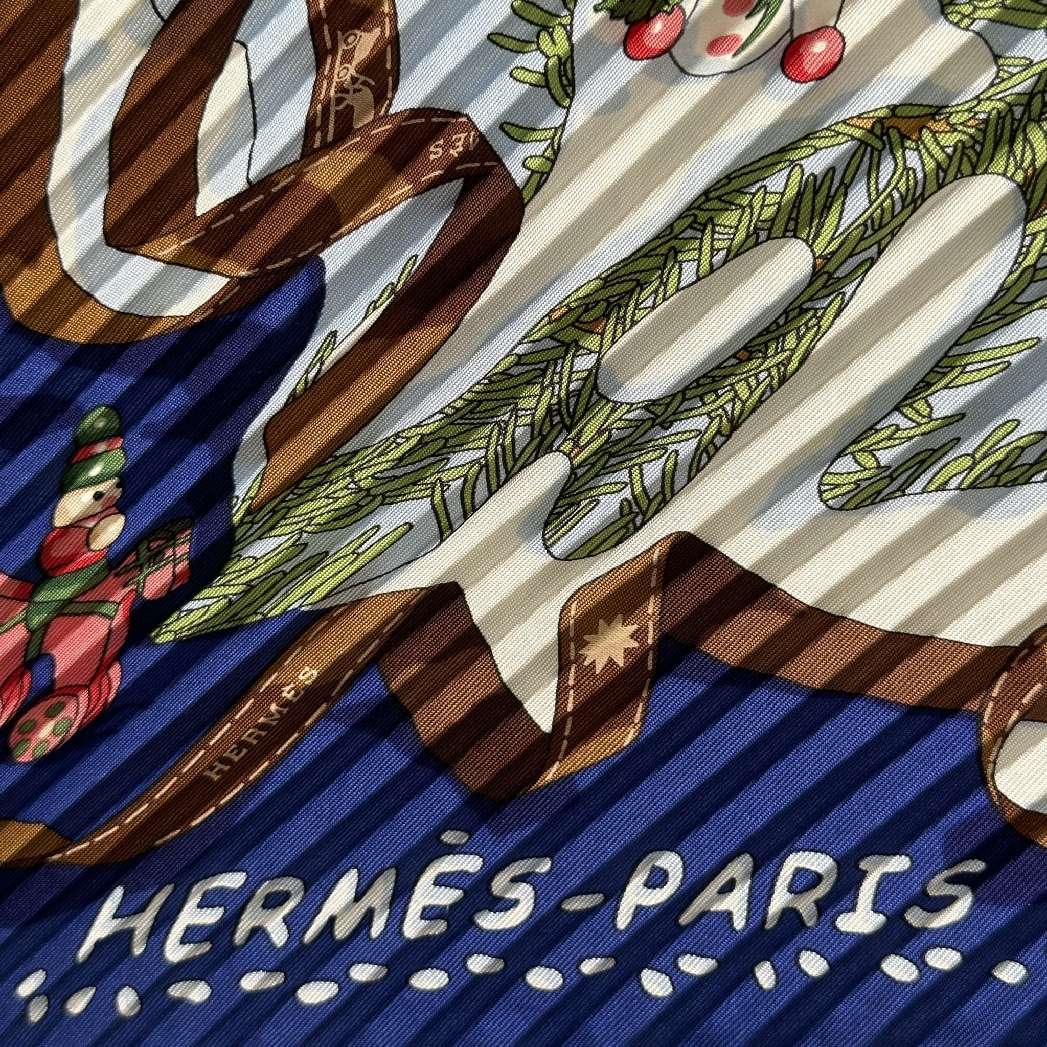 carre hermes plisse sigature hermes paris