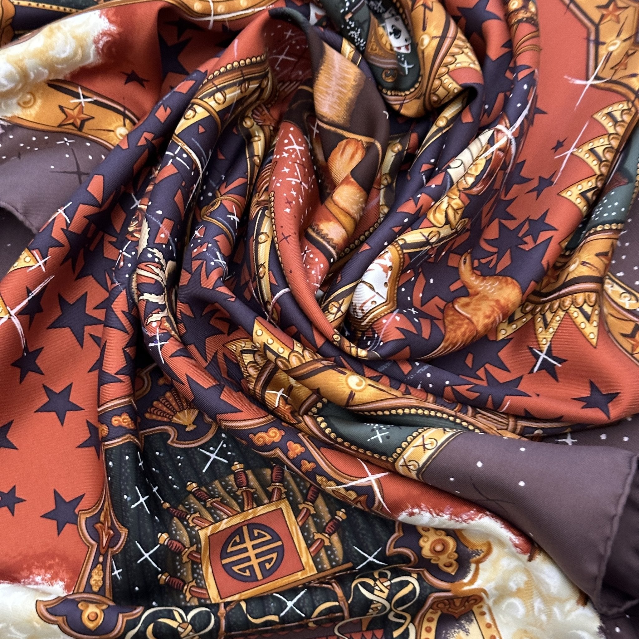 foulard hermes la magie dessin d'etoiles d'oiseaux et d'animaux de cirque 